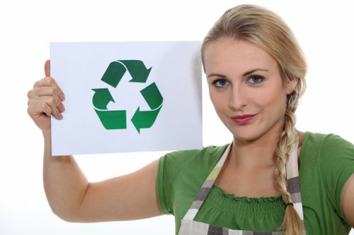 Efficient grab hire services at a commercial site